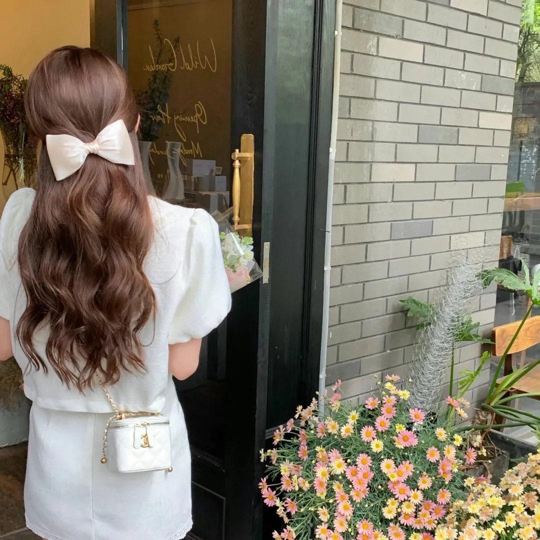 大院子女封面